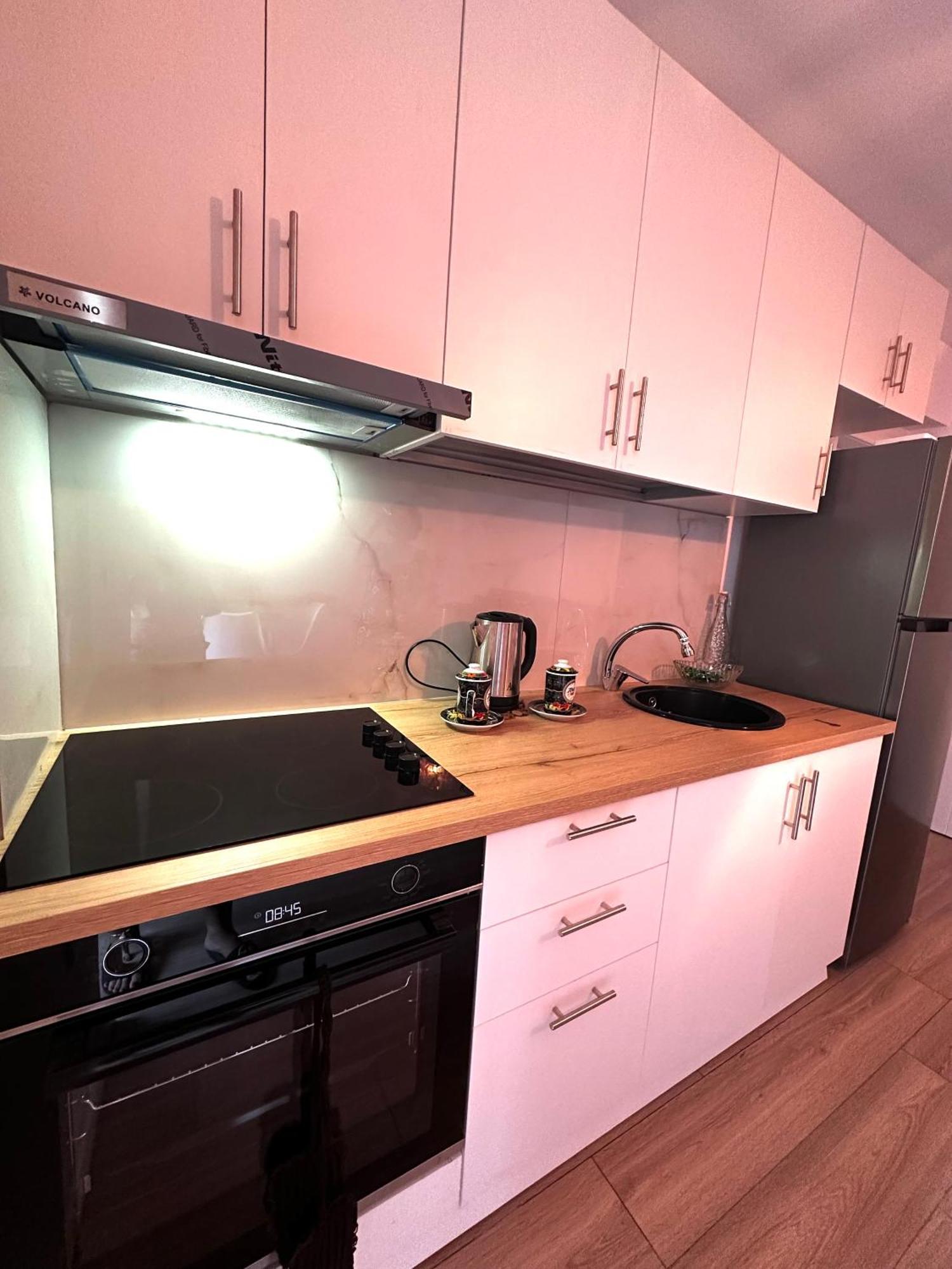 Tirana Apartment Center Jon Luaran gambar