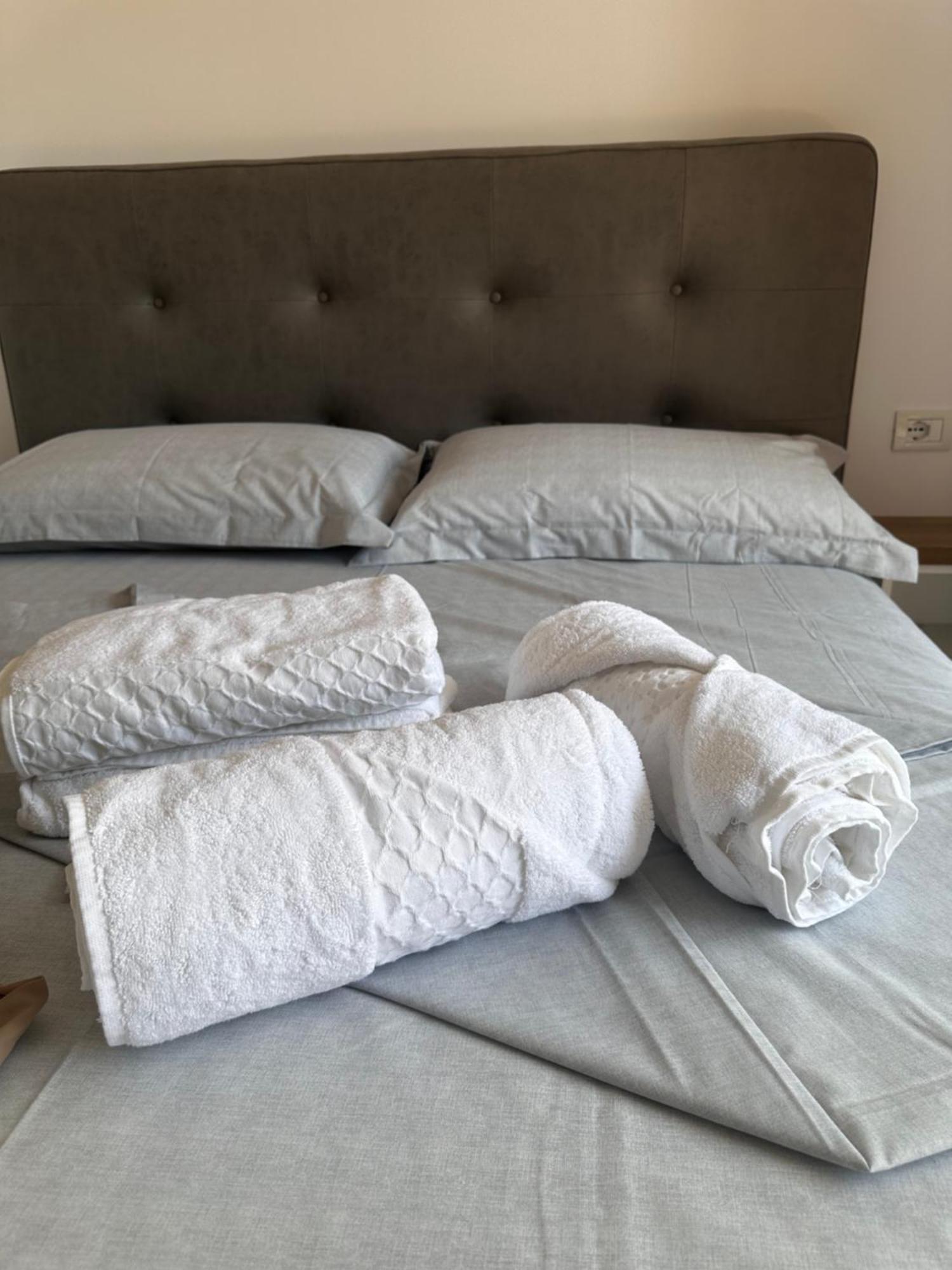 Tirana Apartment Center Jon Luaran gambar