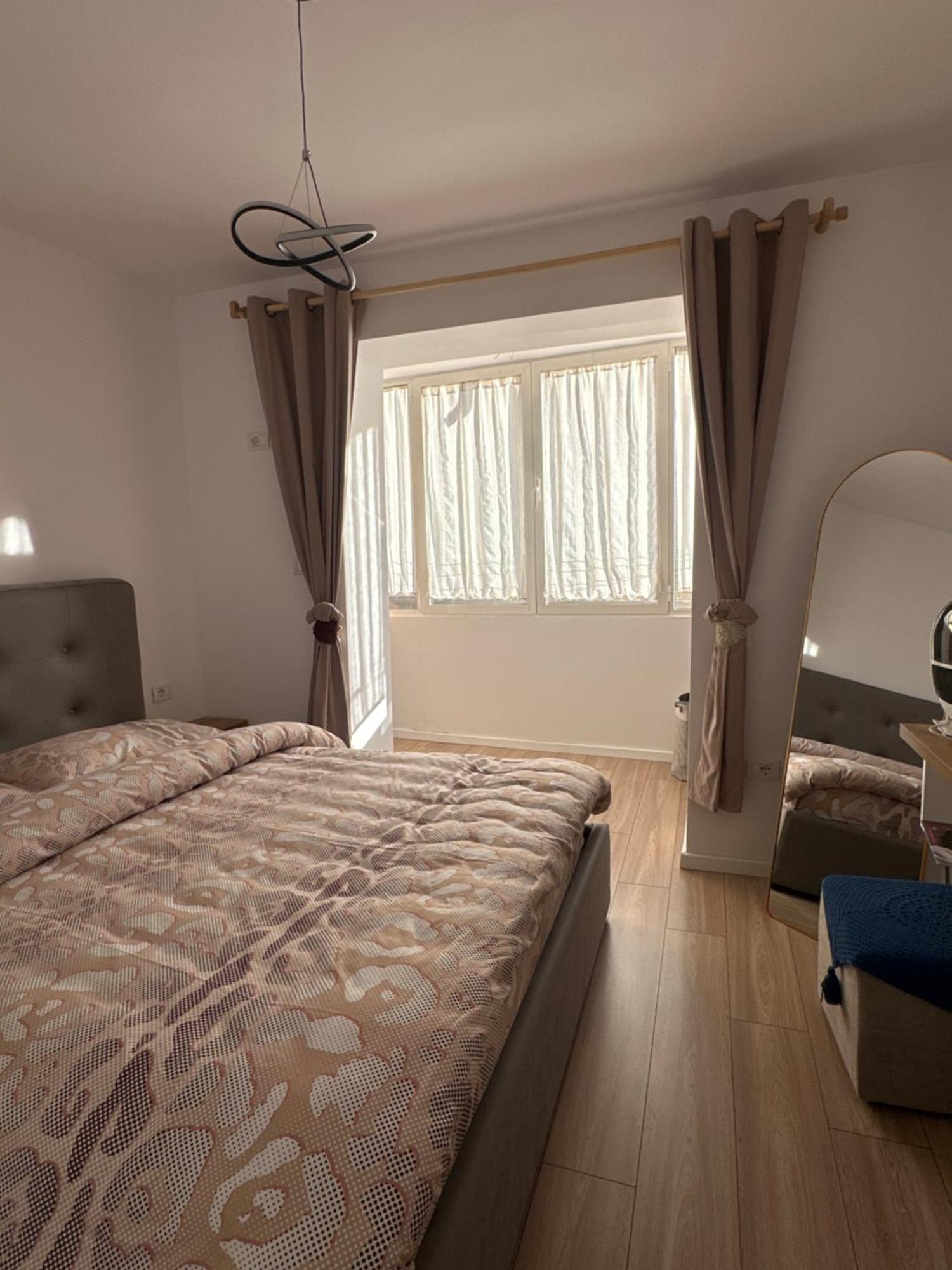 Tirana Apartment Center Jon Luaran gambar